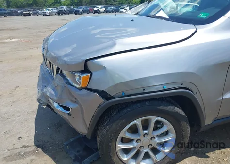 2021 Jeep Grand Cherokee Laredo X 4X4 из США, поврежденный, VIN 1C4RJFAG7MC698792